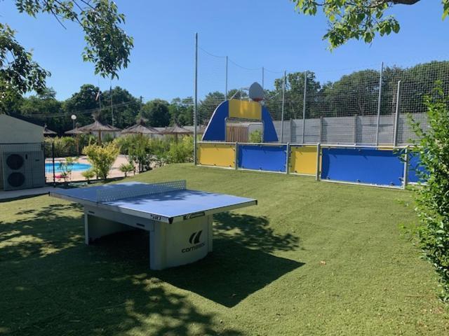 Camping Le Ruisseau Saint-André-de-Seignaux エクステリア 写真